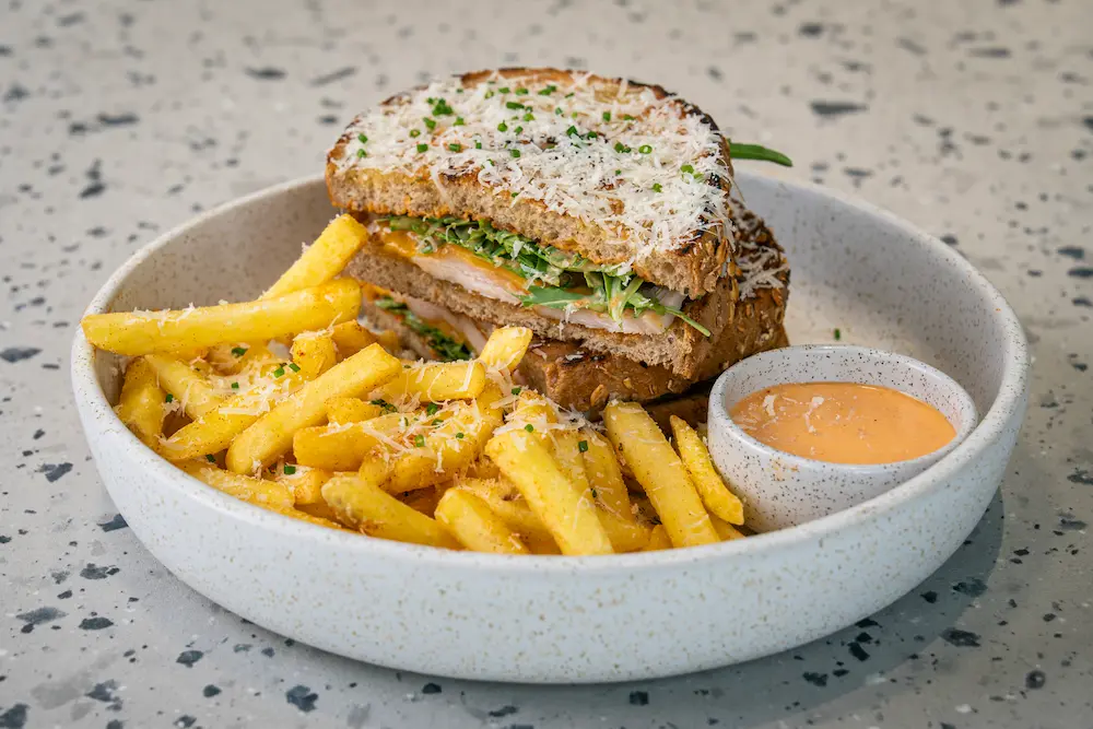 Smoked Chicken Sandwich (D/G)